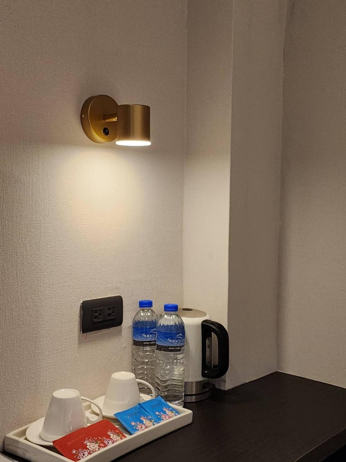 Fun Stay Inn Ximen Taipei Exterior photo